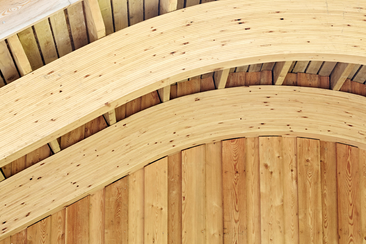 Wooden roof arch
